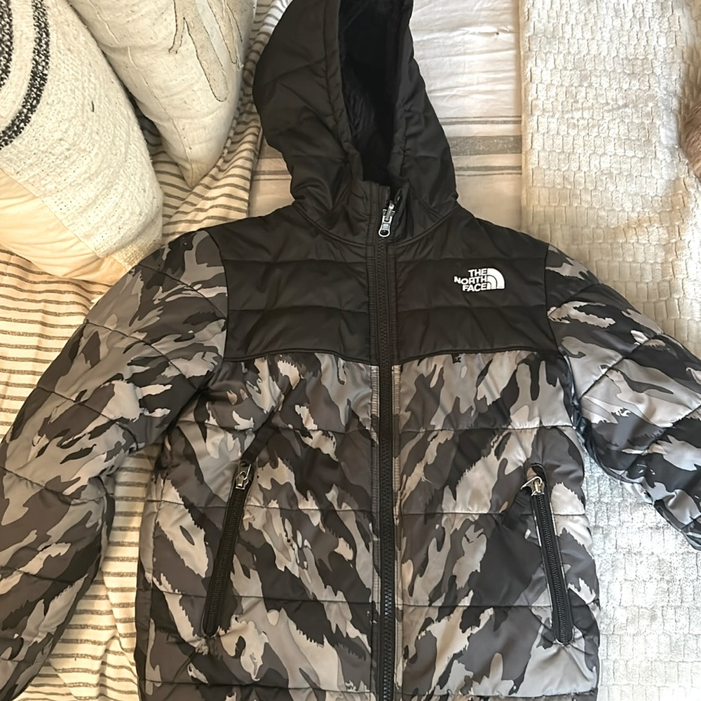 Boys North Face Jacket (reversible)
